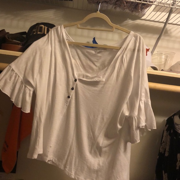 White blouse - Picture 3 of 3